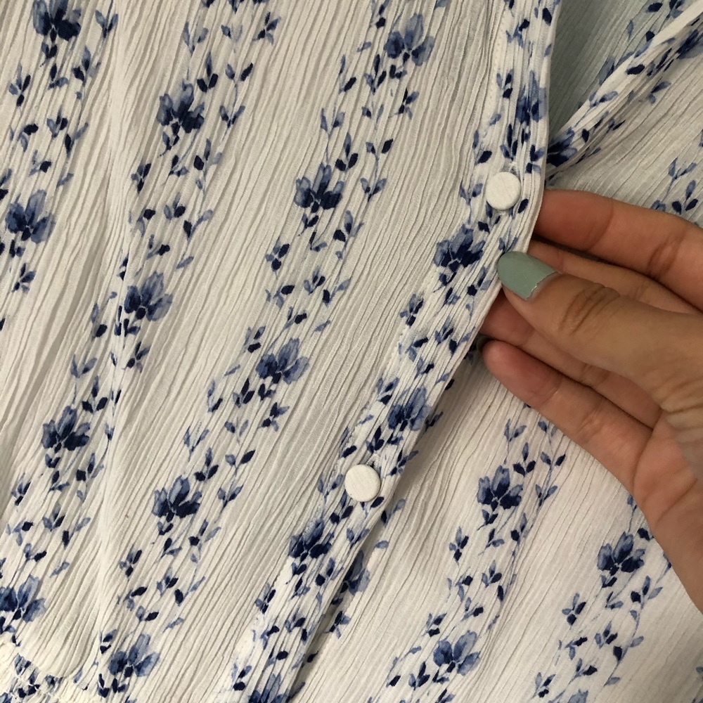 club monaco ayuek silk floral crepe dress 2 $229 - Picture 9 of 10